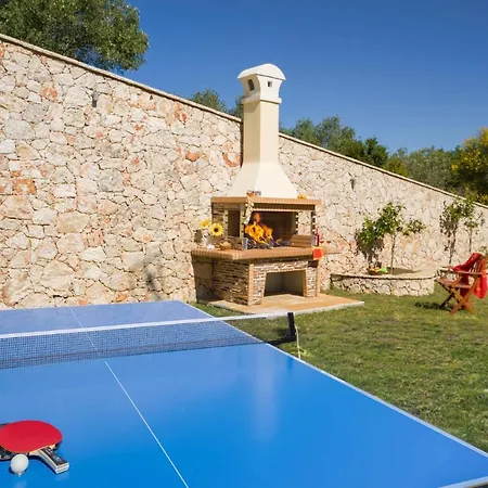 Villa Gina By